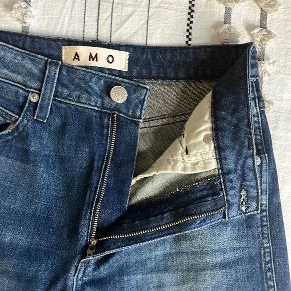 Amo • high rise stix crop jeans